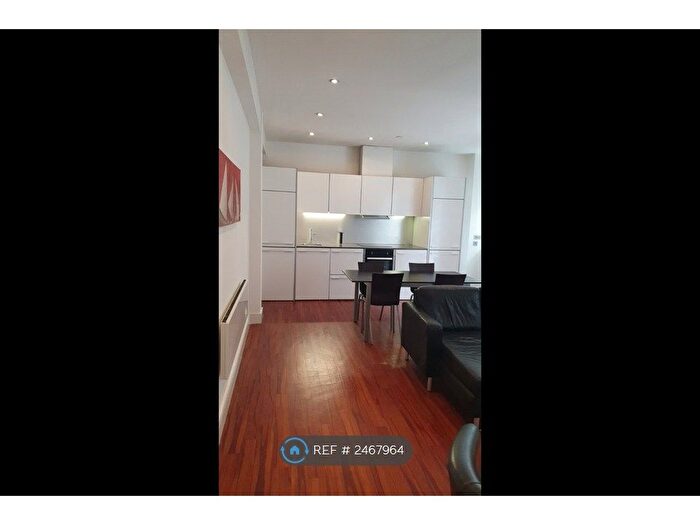 1 Bedroom Flat To Rent In The Ropewalk, Nottingham, NG1