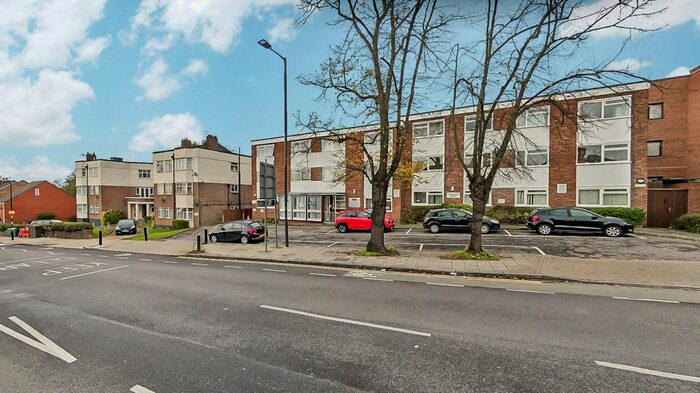 1 Bedroom Flat To Rent In Lanfranc Court, Greenford Road, Sudbury, Harrow, HA1