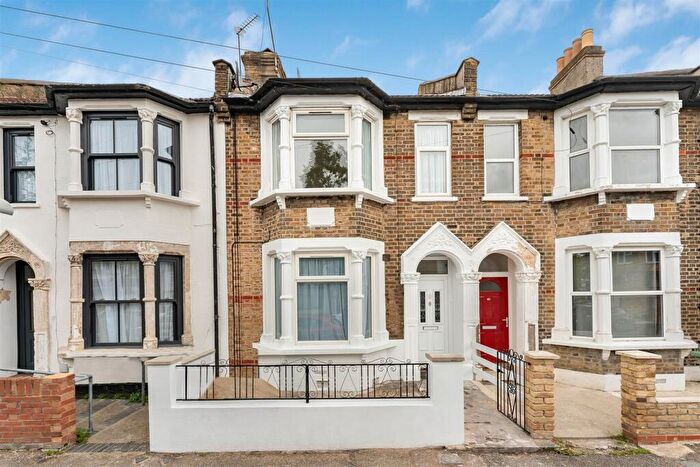 3 Bedroom Terraced House For Sale In Borwick Avenue, Walthamstow, London, E17