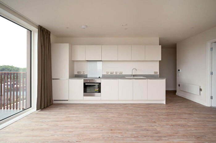 3 Bedroom Flat To Rent In The Kell, Gillingham Gate Road, Gillingham, ME4