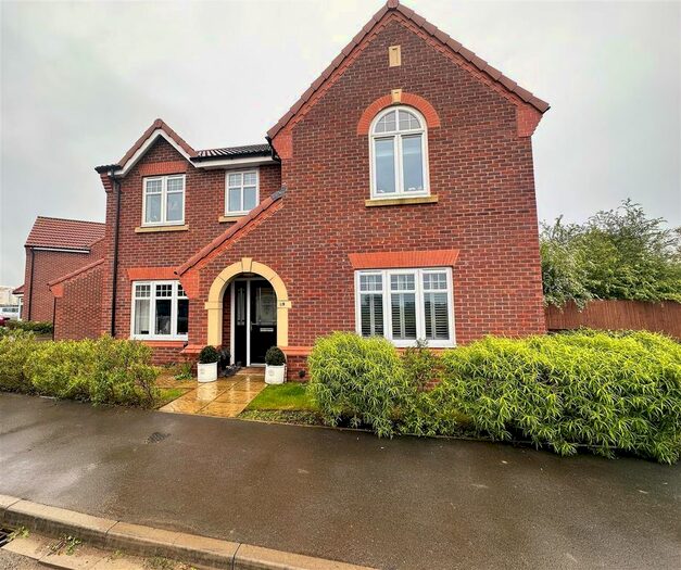 4 Bedroom Detached House For Sale In Grange Meadows, Selby, YO8