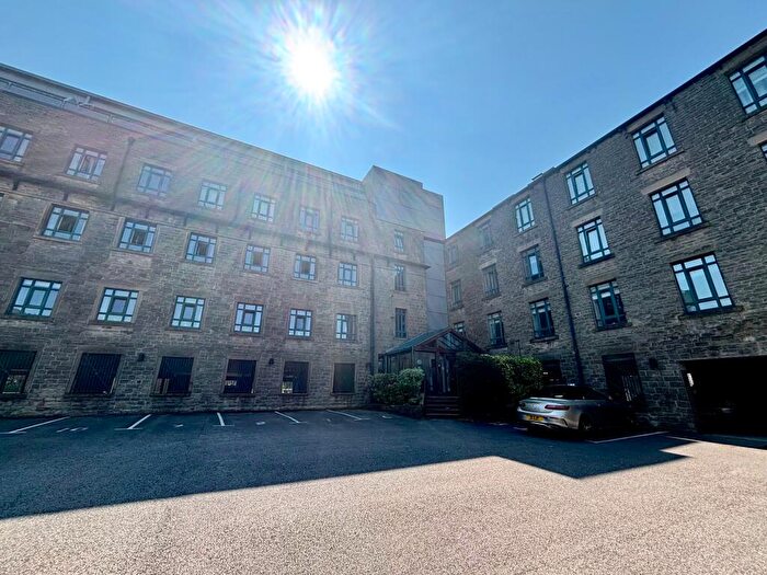 2 Bedroom Apartment For Sale In Mellor Street, Lees, OL4