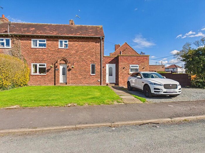 3 Bedroom Semi-Detached House For Sale In Vicarage Crescent, Burton-Upon-Stather, DN15