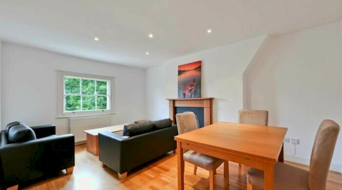 2 Bedroom Flat To Rent In The Common, London, W5