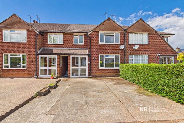 3 Bedroom Terraced House To Rent In Willow Road, Redhill, Surrey., RH1