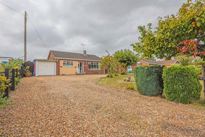 2 Bedroom Detached Bungalow For Sale In Churchgate, Gedney, Spalding, PE12