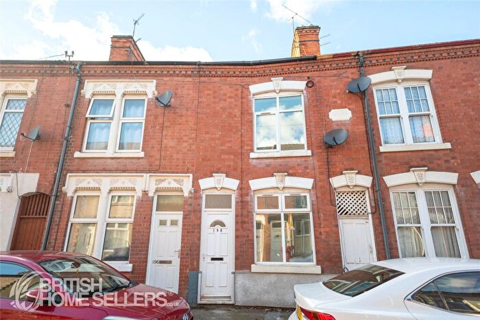 3 Bedroom Terraced House For Sale In Beaumanor Road, Leicester, Leicestershire, LE4