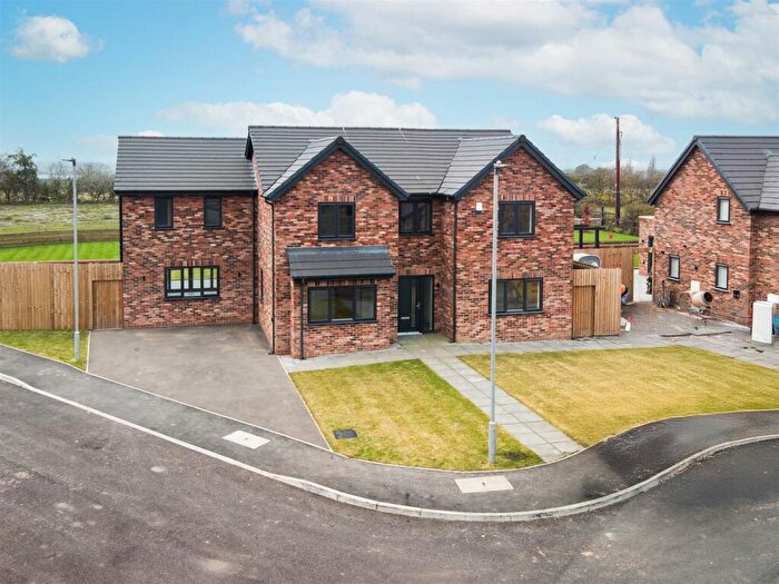 5 Bedroom Detached House For Sale In Katherine Close, Lydiate, L31