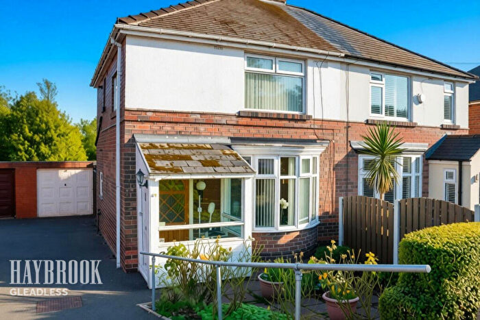 3 Bedroom Semi-Detached House For Sale In Briarfield Crescent, Charnock, S12