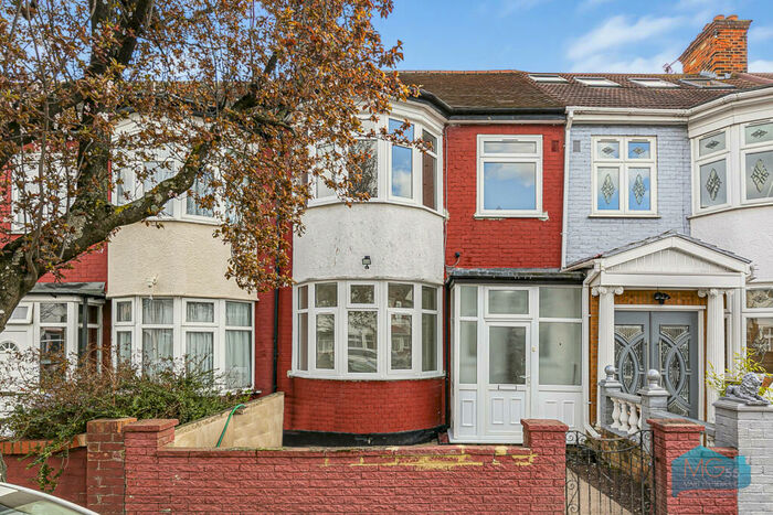 4 Bedroom House To Rent In Stirling Road, Wood Green, London, N22