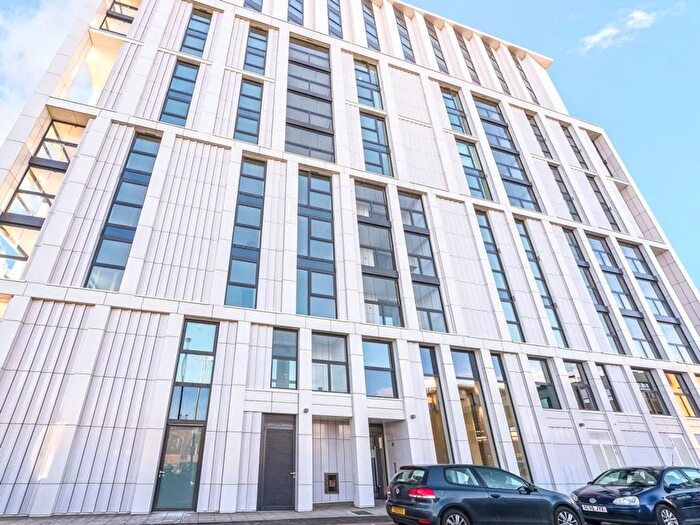 2 Bedroom Flat To Rent In Lockington Road, Foundry House, SW8