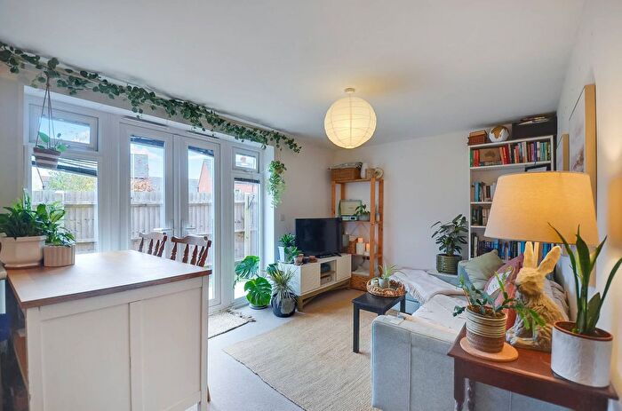 1 Bedroom Flat For Sale In Riddy Walk, Kempston, Bedford, MK42