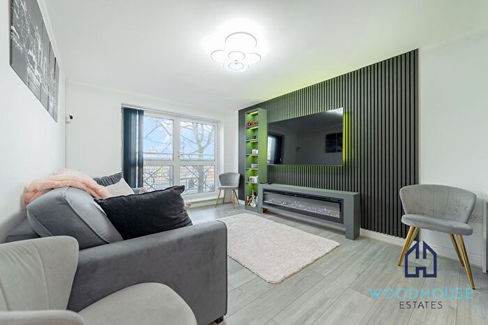 1 Bedroom Flat To Rent In Cline Road, London, N11