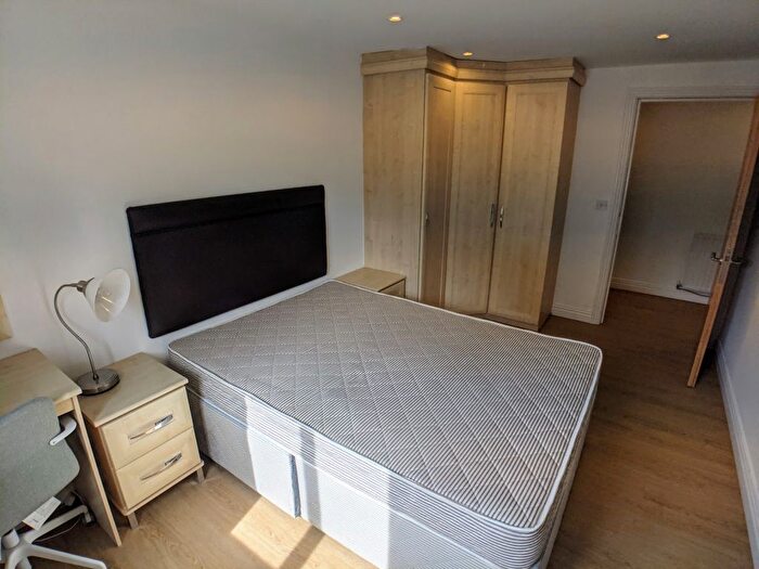 2 Bedroom Flat To Rent In Bed – Oxford Road, Manchester, M1