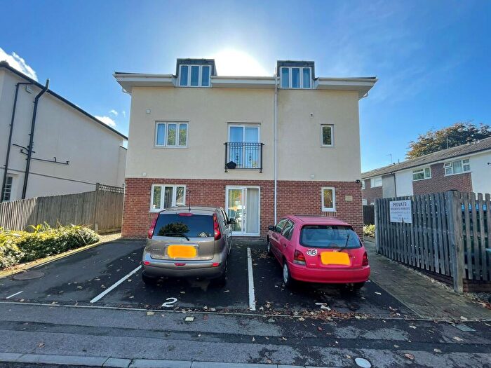 1 Bedroom Apartment To Rent In Knightwood Court, Woolston, SO19