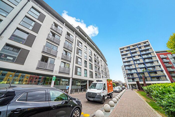 1 Bedroom Flat To Rent In Deals Gateway, London, SE13