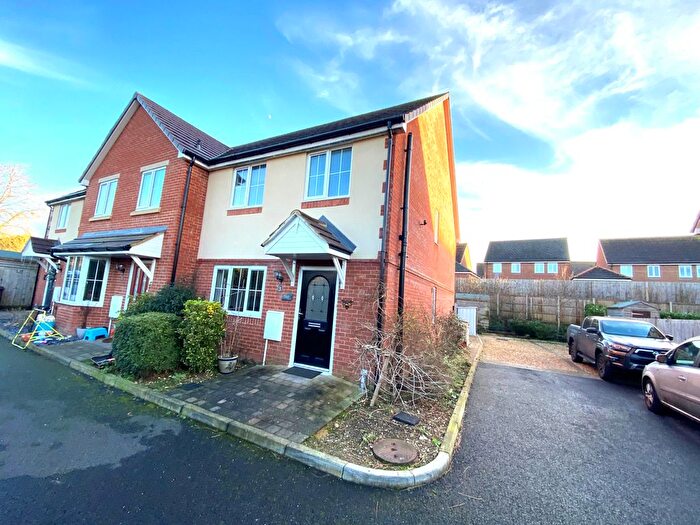 3 Bedroom Semi-Detached House To Rent In Picket Piece, Andover, SP11
