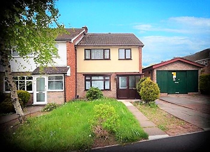 3 Bedroom End Of Terrace House To Rent In Bredon Avenue, Binley, CV3