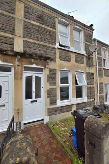 4 Bedroom Terraced House To Rent In Coronation Avenue, Bath, Somerset, BA2