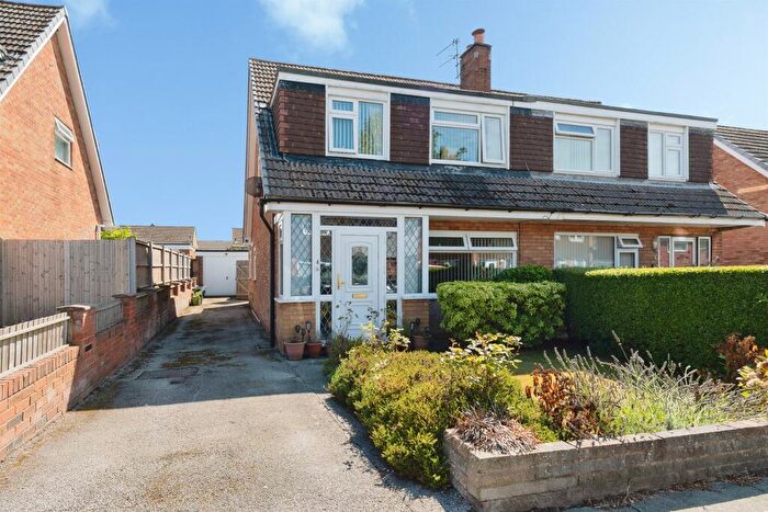 3 Bedroom Semi-Detached House For Sale In Tarporley Close, Oxton, Prenton, CH43