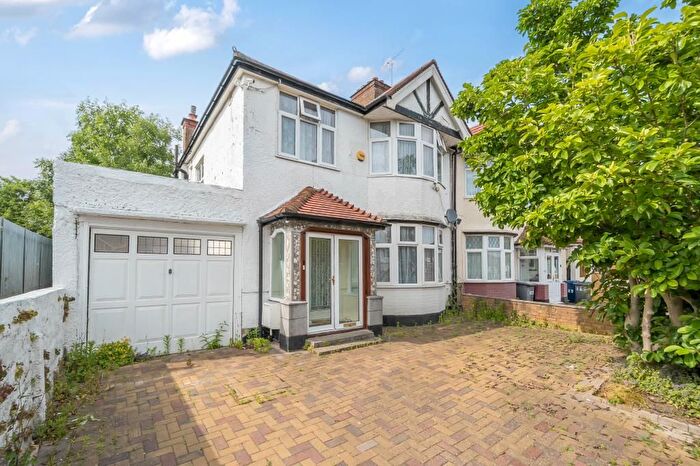 4 Bedroom Semi-Detached House To Rent In Fairfield Crescent, Edgware, HA8