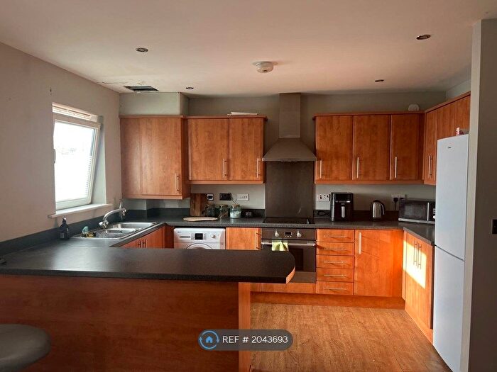 2 Bedroom Flat To Rent In Ford Lodge, South Hylton, Sunderland, SR4