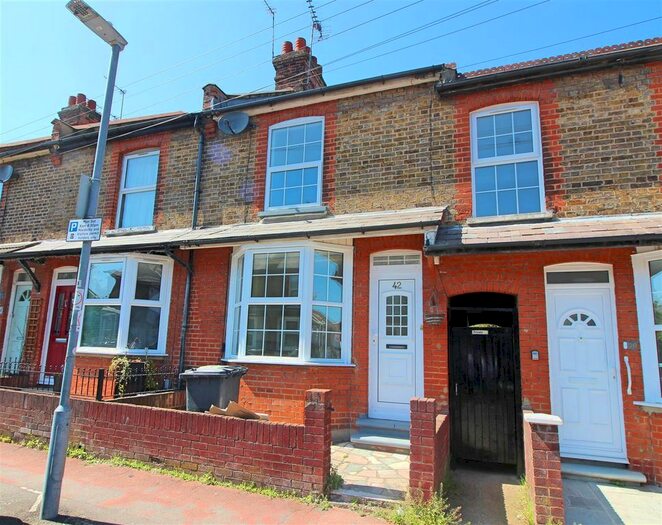 2 Bedroom Property To Rent In Malden Road, Borehamwood, WD6