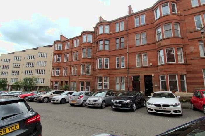 2 Bedroom Flat To Rent In Trefoil Avenue, Shawlands, G41