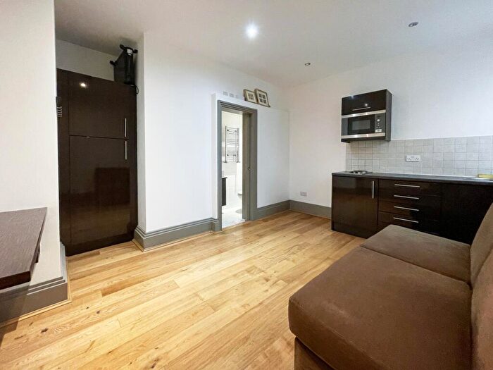 Studio To Rent In Inglewood Mansions, West End Lane, London, NW6