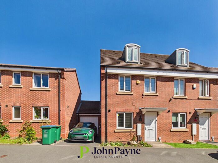 3 Bedroom Semi Detached House For Sale In Signals Drive, Coventry, West Midlands, CV3