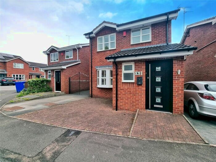 3 Bedroom Detached House To Rent In Warrilow Close, Stoke-On-Trent, Staffordshire, ST3