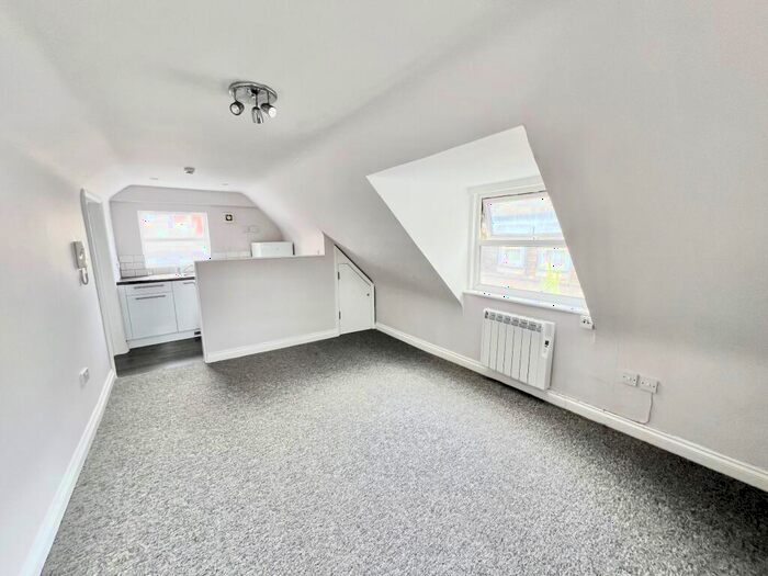 1 Bedroom Apartment To Rent In Steine Street, Brighton, BN2