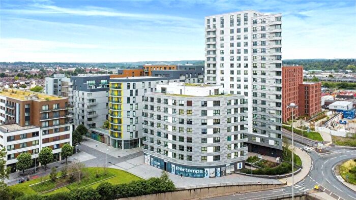 1 Bedroom Apartment For Sale In Chatham Place, Reading, Berkshire, RG1