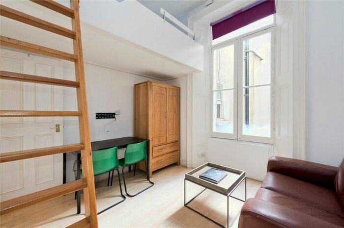 Studio To Rent In Collingham Place, London, SW5