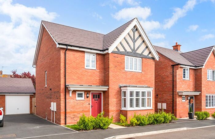 4 Bedroom Detached House For Sale In Thresher Street, Stratford-Upon-Avon, CV37