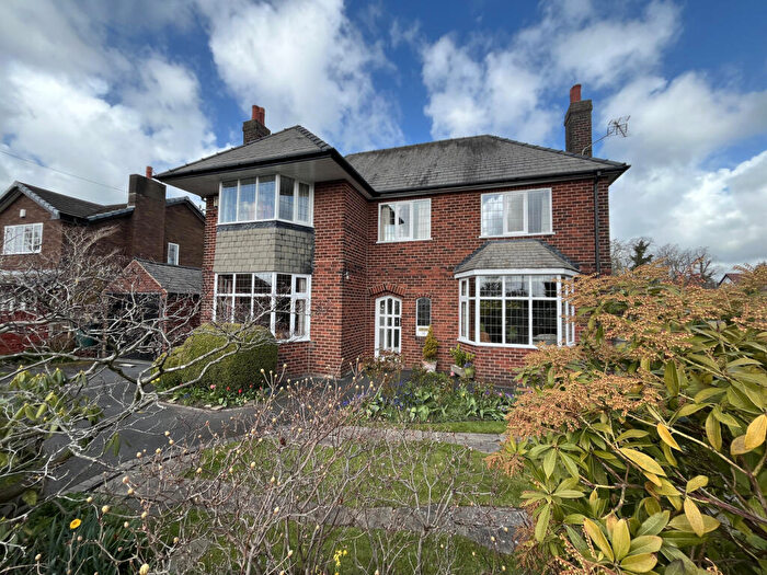 5 Bedroom Detached House For Sale In Oakwood Drive, Fulwood, PR2