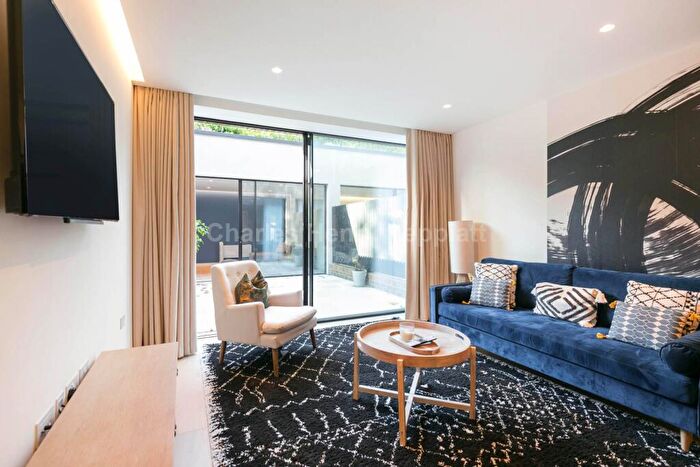 3 Bedroom Apartment To Rent In Highgate Road, London, NW5