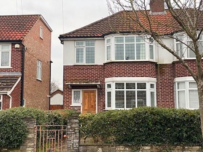 3 Bedroom Semi-Detached House To Rent In Oakhampton Road, Mill Hill, NW7