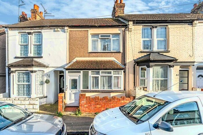 3 Bedroom Terraced House To Rent In Albany Road, Gillingham, Kent, ME7