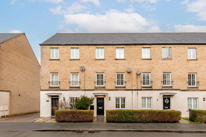 4 Bedroom Terraced House For Sale In Harlow Crescent, Oxley Park, Milton Keynes, MK4