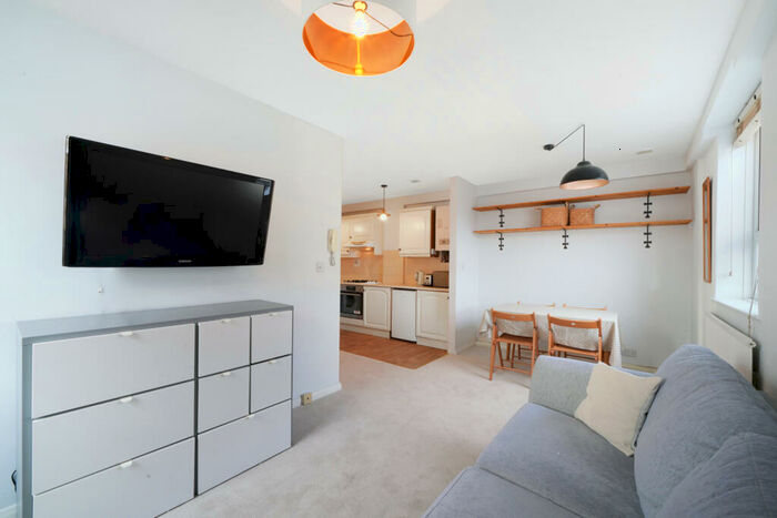 1 Bedroom Flat To Rent In Belgrave Gardens, St John's Wood, NW8