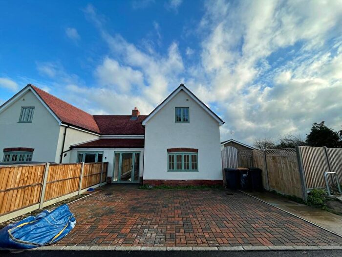 3 Bedroom Semi-Detached House To Rent In Rawlins Gardens, Wootton, MK43