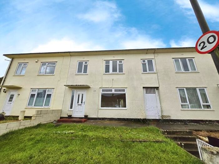 4 Bedroom Terraced House To Rent In Barrowmead Drive, Bristol, BS11