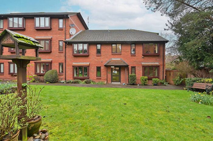 2 Bedroom Flat For Sale In Meadowcroft, High Street, Bushey, WD23