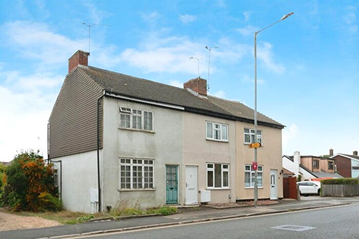 2 Bedroom Terraced House For Sale In Heath Road, Leighton Buzzard, LU7