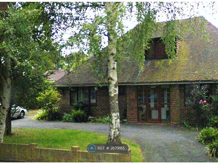 2 Bedroom Flat To Rent In Elmfield Way, South Croydon, CR2