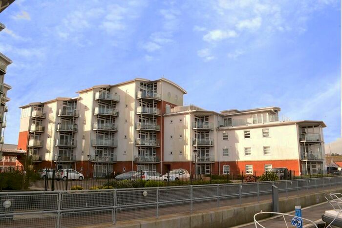 2 Bedroom Apartment To Rent In Marinus Court, Cowes, PO31