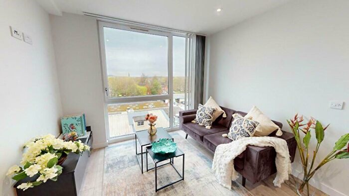 1 Bedroom Apartment To Rent In Crocus Street, Nottingham, Nottinghamshire, NG2