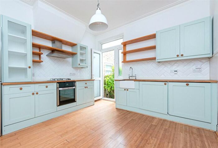2 Bedroom Apartment To Rent In St Johns Avenue, London, NW10