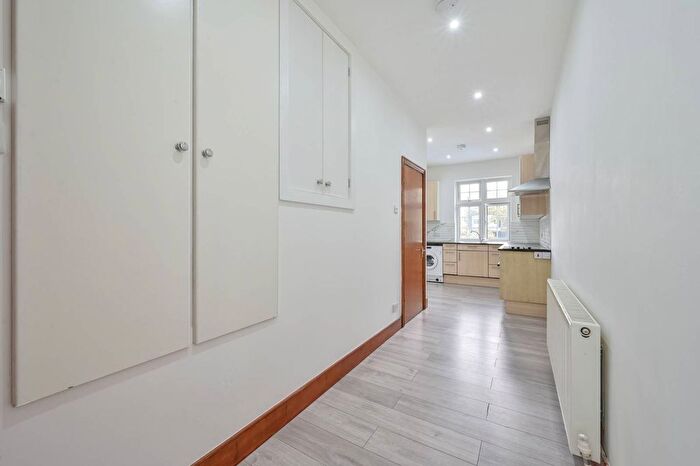 Studio To Rent In Dorset Road, Merton Park, London, SW19